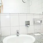 Lonac Hotel