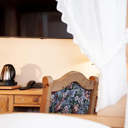 Lonac Hotel