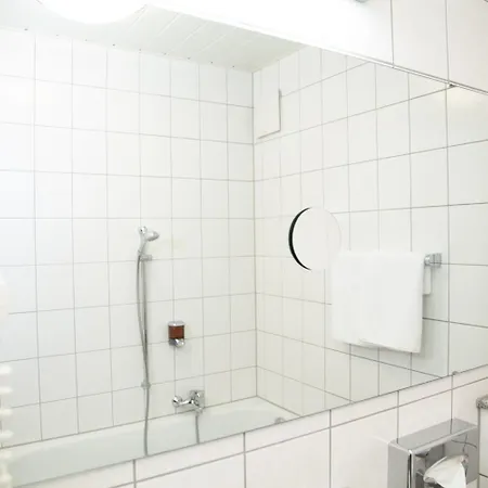 Hotel Lonac 3*