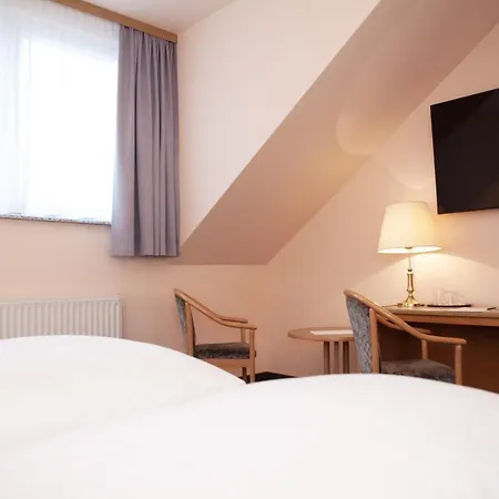 Lonac 3* ドゥイスブルグ